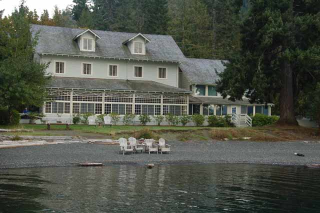 Crescent Lake Lodge